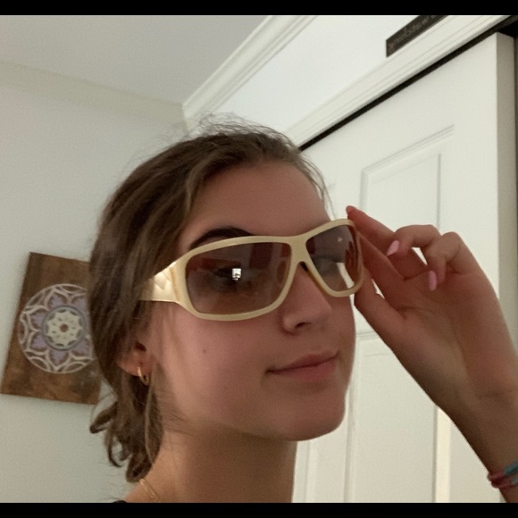 Cream Roberto Cavalli sunglasses - Picture 5 of 5